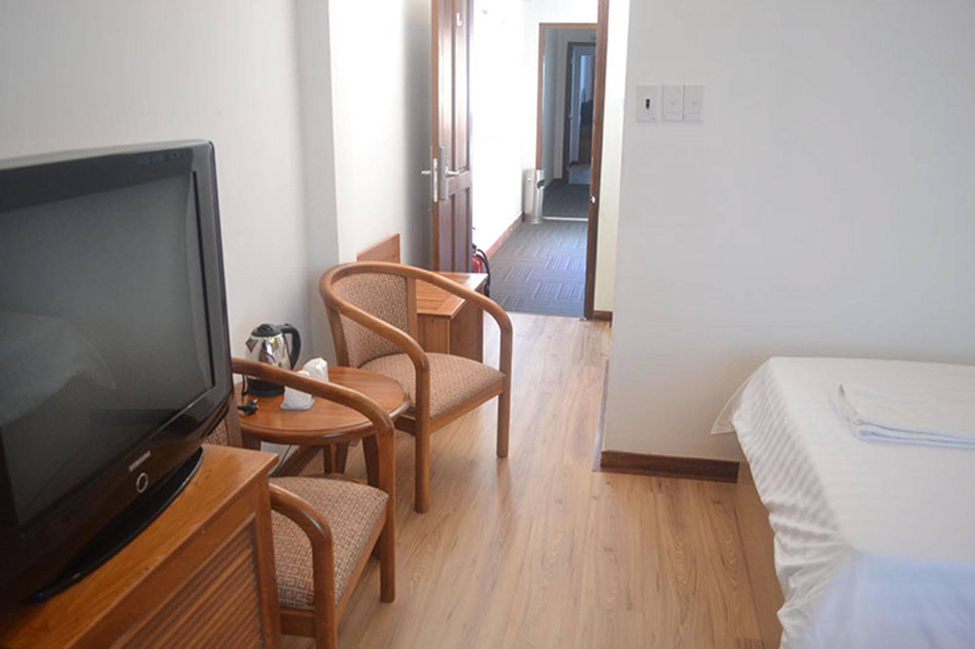 Saigon River Boutique Hotel Хошимин Экстерьер фото