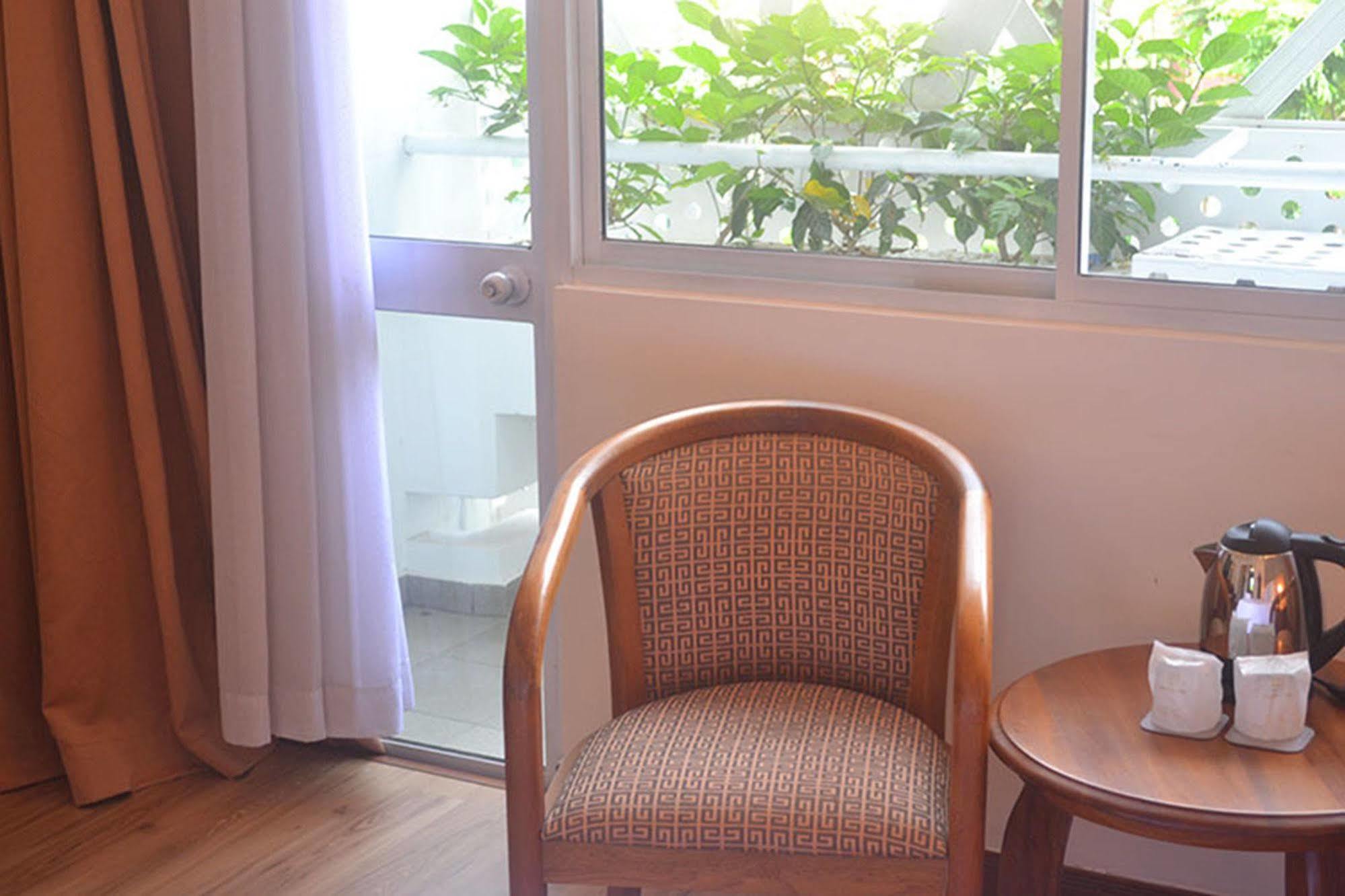Saigon River Boutique Hotel Хошимин Экстерьер фото