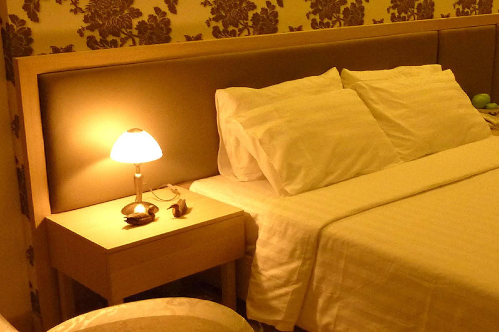 Saigon River Boutique Hotel Хошимин Экстерьер фото